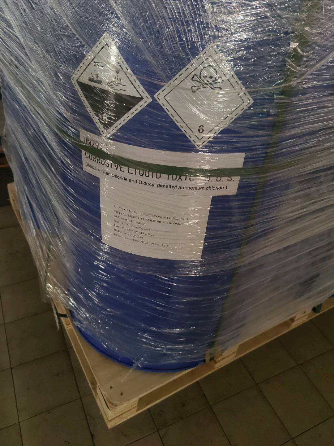 Benzalkonium clorua + didecyl dimethyl ammonium clorua